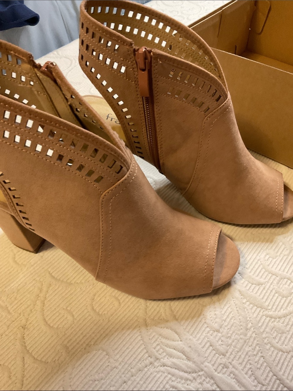 Francesca's Collections Blush Suede Peep-Toe Laser Cut Booties. Size 8